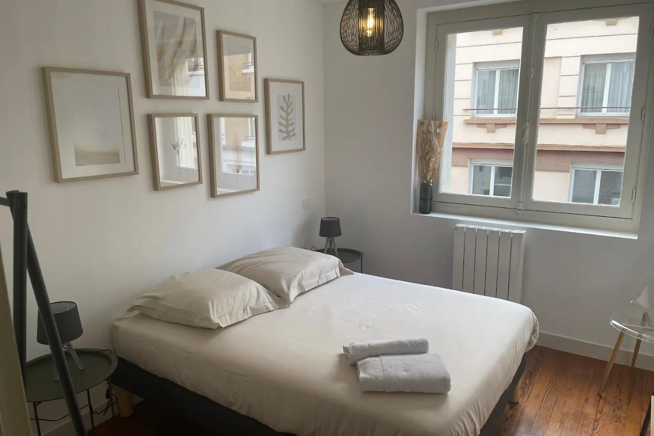 Le Gambetta 4 - Halles De Merville - T3 - Centre Ville Lorient Apartment